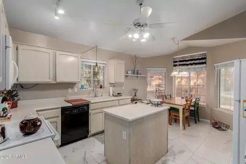 Kitchen - 4318 E Graythorn Ave, Phoenix, AZ 85044 photo 1 of 3