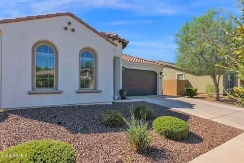 2827 W Carson Rd, Phoenix, AZ 85041 photo 3