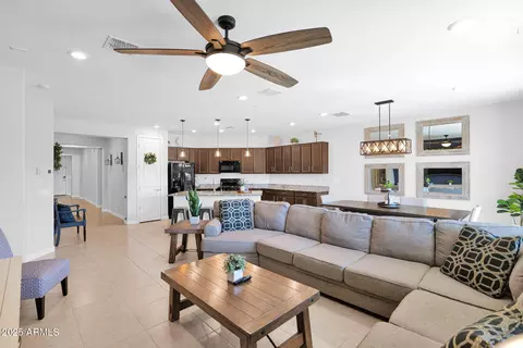 2827 W Carson Rd, Phoenix, AZ 85041 photo 23
