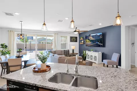 2827 W Carson Rd, Phoenix, AZ 85041 photo 24