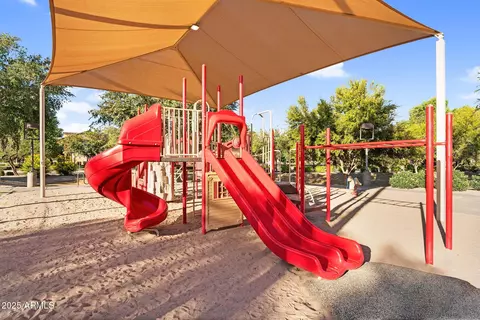 View/Area - 4354 E Jasper Dr, Gilbert, AZ 85296 photo 2 of 5