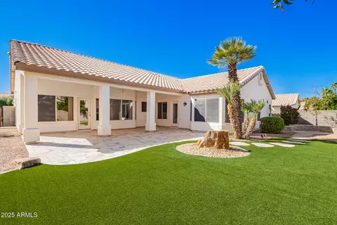 Exterior - 852 W Rawhide Ave, Gilbert, AZ 85233 photo 2 of 11