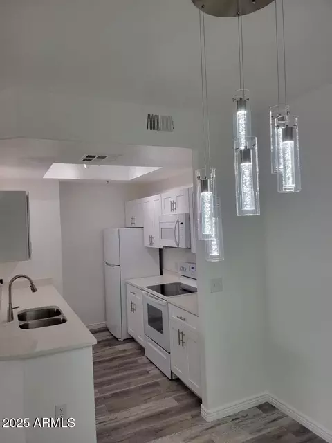 11375 E Sahuaro Dr #1071, Scottsdale, AZ 85259