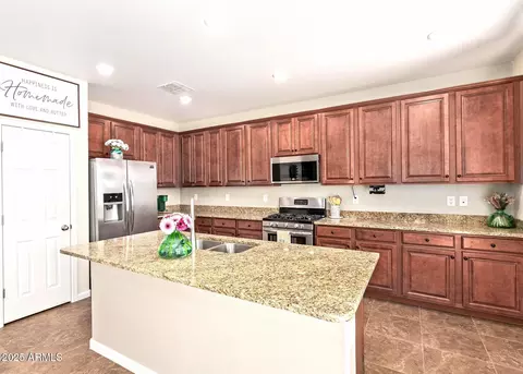 13123 W Cottontail Ln, Peoria, AZ 85383