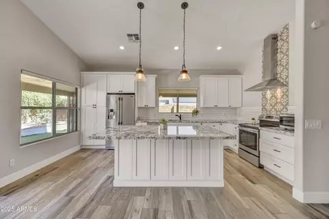 4250 E Hartford Ave, Phoenix, AZ 85032