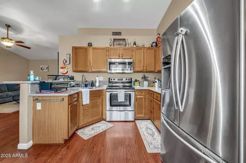 Kitchen - 1531 E Rosemonte Dr, Phoenix, AZ 85024 photo 3 of 3