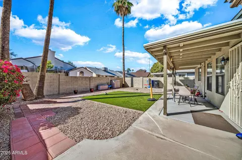 Exterior - 1531 E Rosemonte Dr, Phoenix, AZ 85024 photo 3 of 5