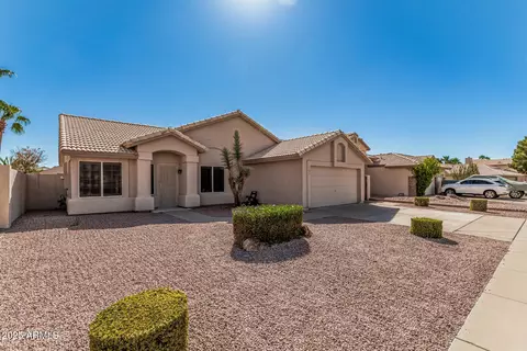 Exterior - 1131 E Artesian Way, Gilbert, AZ 85234 photo 4 of 8