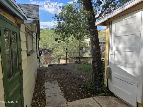 Exterior - 11 Moon Cyn, Bisbee, AZ 85603 photo 6 of 11