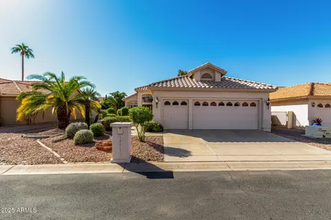 10613 E Voax Dr, Sun Lakes, AZ 85248
