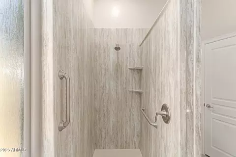 Bath - 1663 E Spur St, Gilbert, AZ 85296 photo 3 of 4
