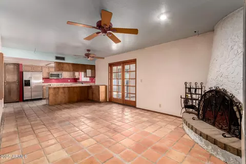 Living - 1506 E Hilton Ave, Mesa, AZ 85204 photo 3 of 4