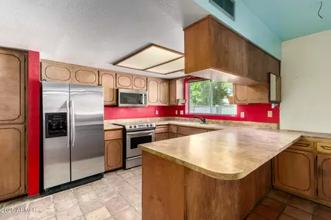Kitchen - 1506 E Hilton Ave, Mesa, AZ 85204 photo 1 of 2