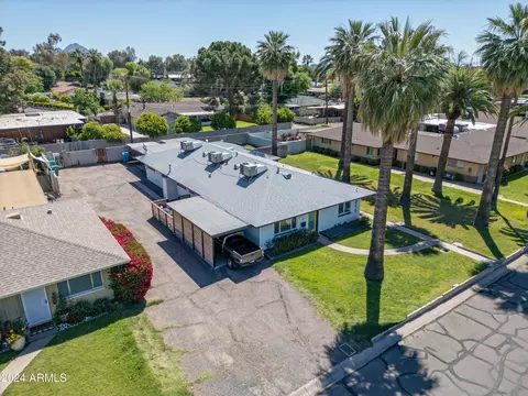 View/Area - 6215 N 14th St, Phoenix, AZ 85014 photo 1 of 3