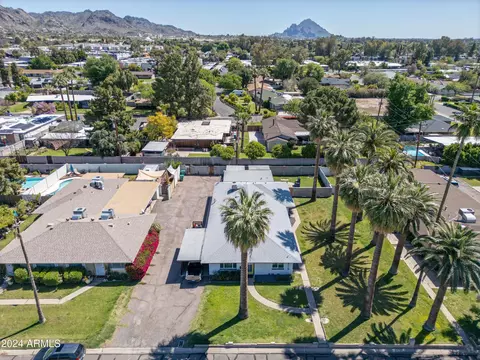 View/Area - 6215 N 14th St, Phoenix, AZ 85014 photo 2 of 3