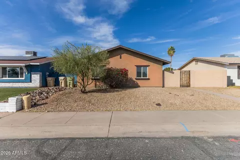 5318 W Mauna Loa Ln, Glendale, AZ 85306