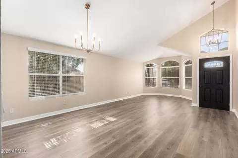 Living - 15431 S 36th Pl, Phoenix, AZ 85044 photo 1 of 5
