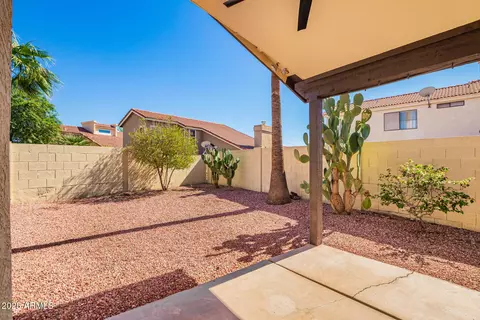 Exterior - 15431 S 36th Pl, Phoenix, AZ 85044 photo 5 of 8