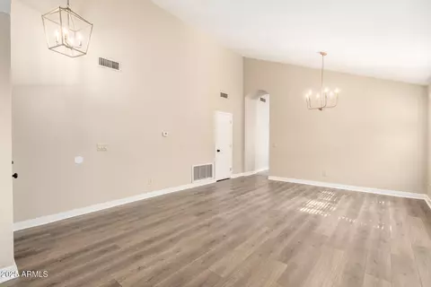 Living - 15431 S 36th Pl, Phoenix, AZ 85044 photo 2 of 5