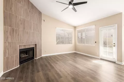 Living - 15431 S 36th Pl, Phoenix, AZ 85044 photo 3 of 5