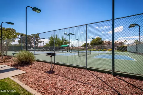 View/Area - 15431 S 36th Pl, Phoenix, AZ 85044 photo 5 of 13