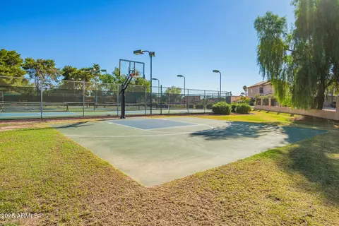 View/Area - 15431 S 36th Pl, Phoenix, AZ 85044 photo 2 of 13