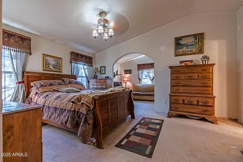 2179 Hackamore Dr, Overgaard, AZ 85933 photo 12