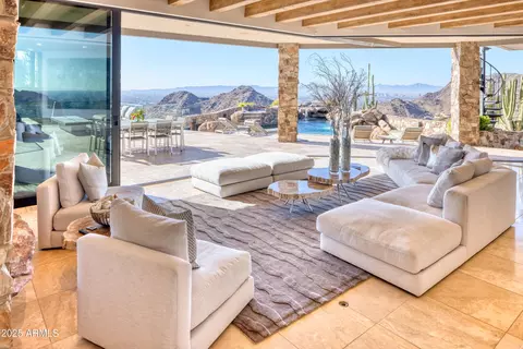 7701 N Silvercrest Way, Paradise Valley, AZ 85253