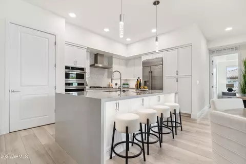 Kitchen - 5250 E Deer Valley Dr #240, Phoenix, AZ 85054 photo 6 of 8
