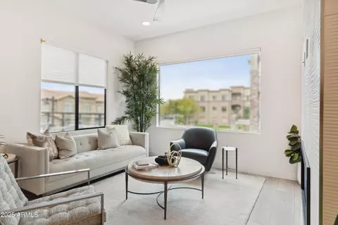 Living - 5250 E Deer Valley Dr #240, Phoenix, AZ 85054 photo 1 of 2