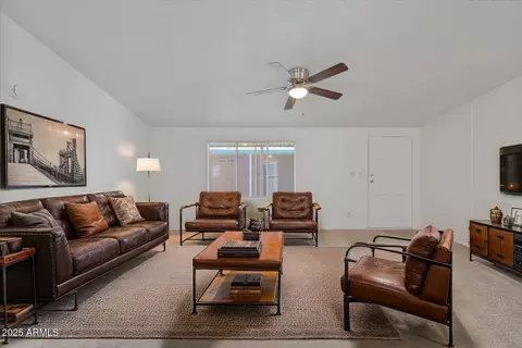 2121 N Center St #54, Mesa, AZ 85201