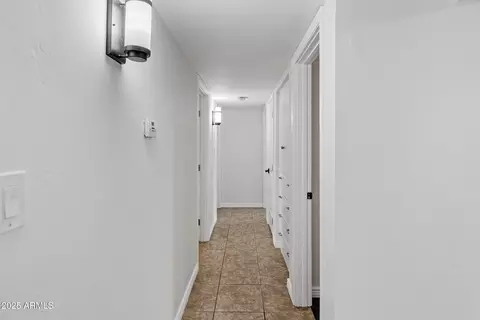 Entry Way - 6531 N 16th Dr, Phoenix, AZ 85015 photo 4 of 4