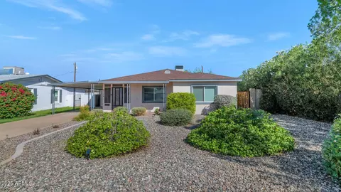 2726 E Fairmount Ave, Phoenix, AZ 85016