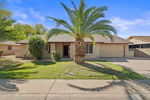6131 W Desert Hills Dr, Glendale, AZ 85304