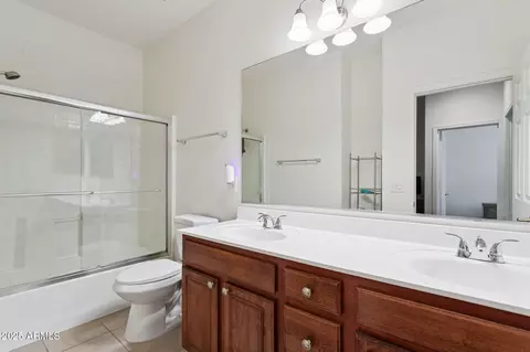 Bath - 1702 E Bell Rd #190, Phoenix, AZ 85022 photo 3 of 4