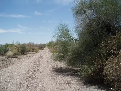 35301 N 323rd Ave #80, Unincorporated County, AZ 85361