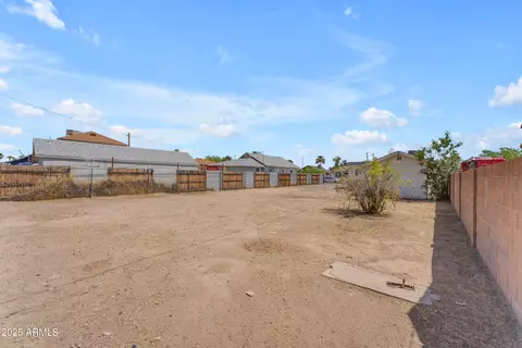 Exterior - 1518 E Pierce St, Phoenix, AZ 85006 photo 8 of 11
