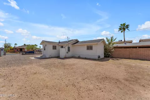Exterior - 1518 E Pierce St, Phoenix, AZ 85006 photo 9 of 11