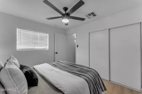 Bedroom - 1518 E Pierce St, Phoenix, AZ 85006 photo 2 of 5