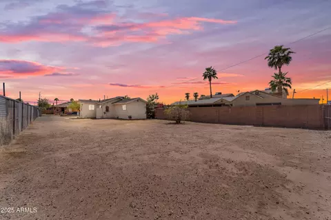 Exterior - 1518 E Pierce St, Phoenix, AZ 85006 photo 6 of 11