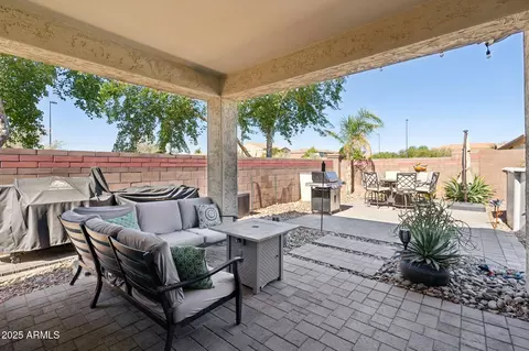 Exterior - 7665 S Stuart Ave, Gilbert, AZ 85298 photo 4 of 7