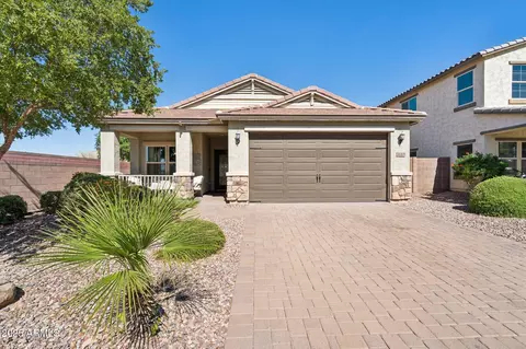 Exterior - 7665 S Stuart Ave, Gilbert, AZ 85298 photo 2 of 7