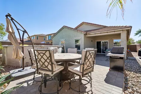 Exterior - 7665 S Stuart Ave, Gilbert, AZ 85298 photo 5 of 7