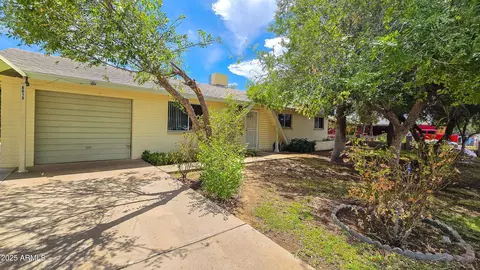 6013 W Avalon Dr, Phoenix, AZ 85033 photo 5