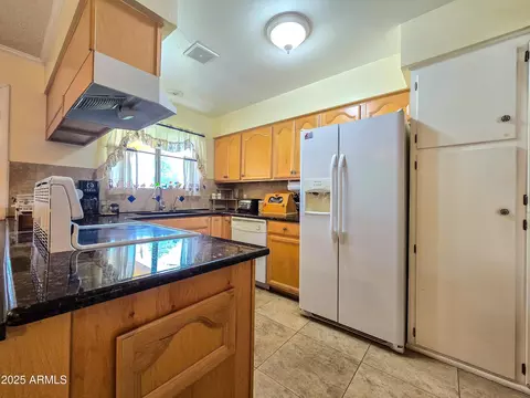 6013 W Avalon Dr, Phoenix, AZ 85033 photo 26