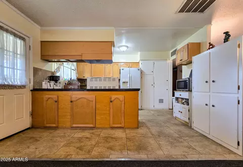 6013 W Avalon Dr, Phoenix, AZ 85033 photo 17