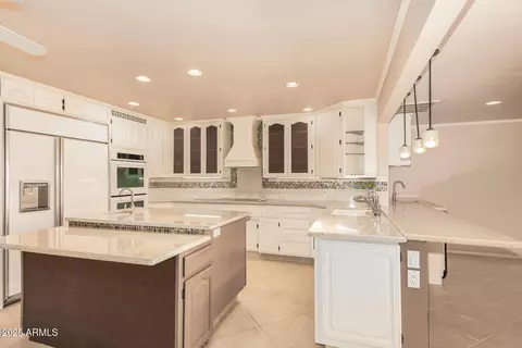 Kitchen - 2145 Ellis Dr, Tempe, AZ 85282 photo 2 of 4