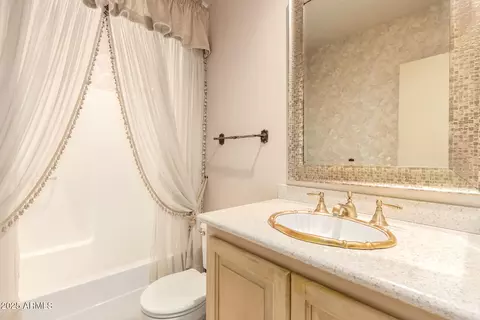 Bath - 2145 Ellis Dr, Tempe, AZ 85282 photo 3 of 3