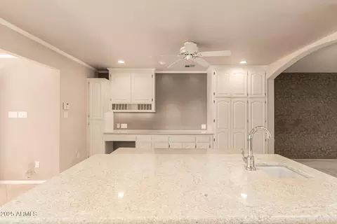 Kitchen - 2145 Ellis Dr, Tempe, AZ 85282 photo 4 of 4