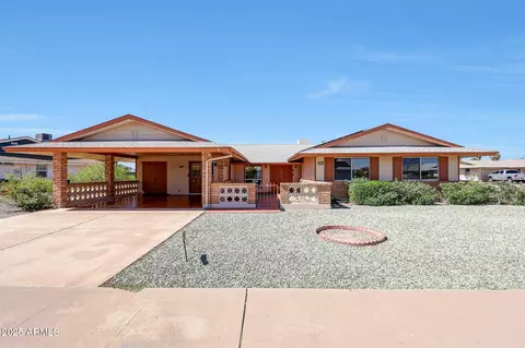 10326 W Caron Dr, Sun City, AZ 85351